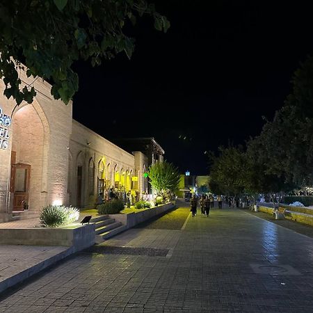 Munis Hotel Бухара Экстерьер фото