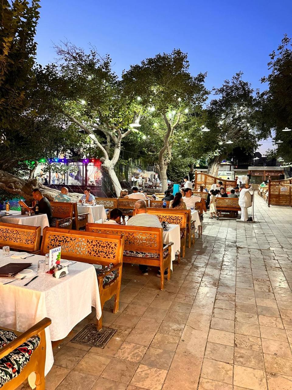 Munis Hotel Бухара Экстерьер фото